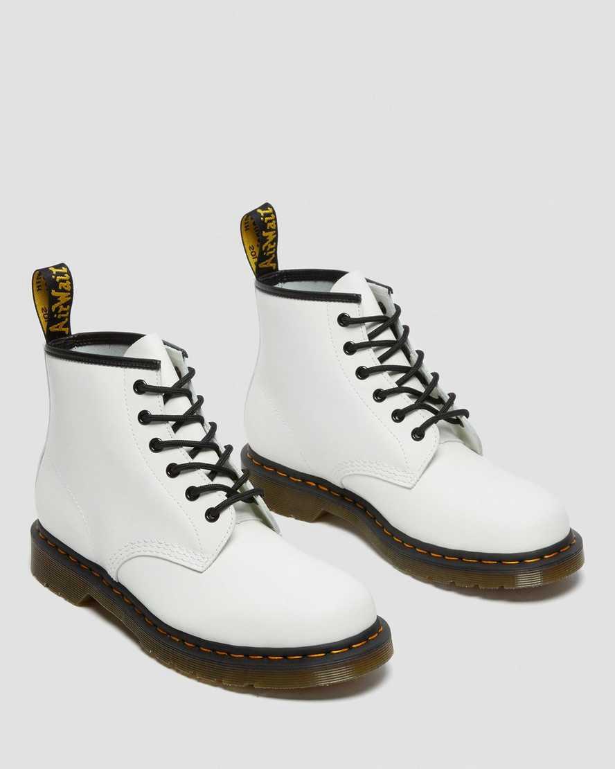 Dr Martens 101 Yellow Stitch Smooth Leather Miesten Nilkkurit Valkoinen  Suomi |  1907MNUOT