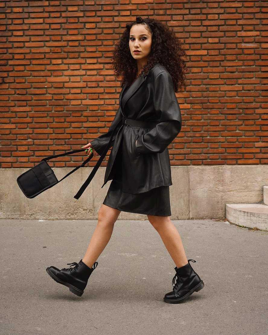 Dr Martens 1460 Mono Smooth Leather Lace Up Miesten Nilkkurit Mustat  Suomi |  8592FUJQD