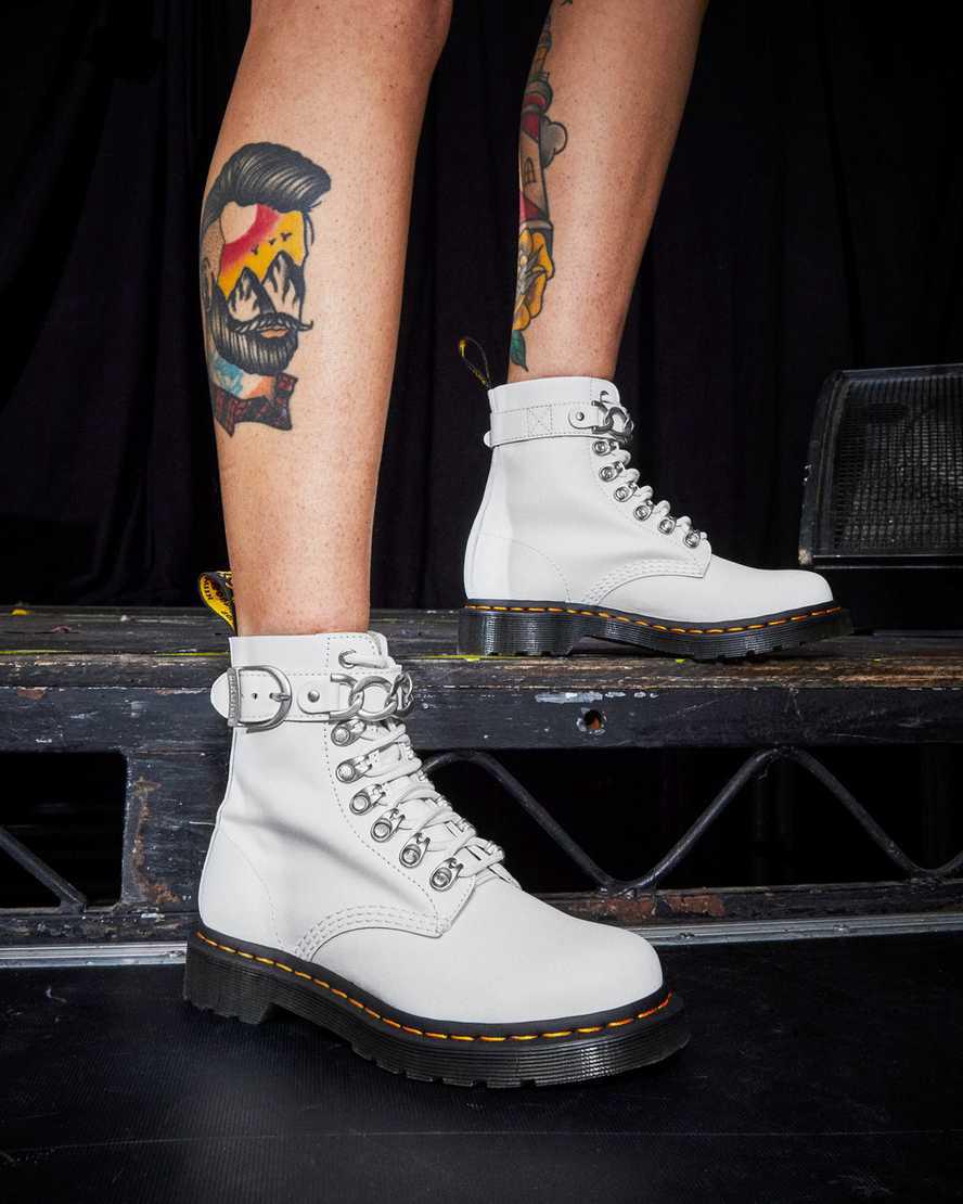 Dr Martens 1460 Pascal Chain Leather Lace Up Naisten Nilkkurit Valkoinen  Suomi |  4729RIFZO