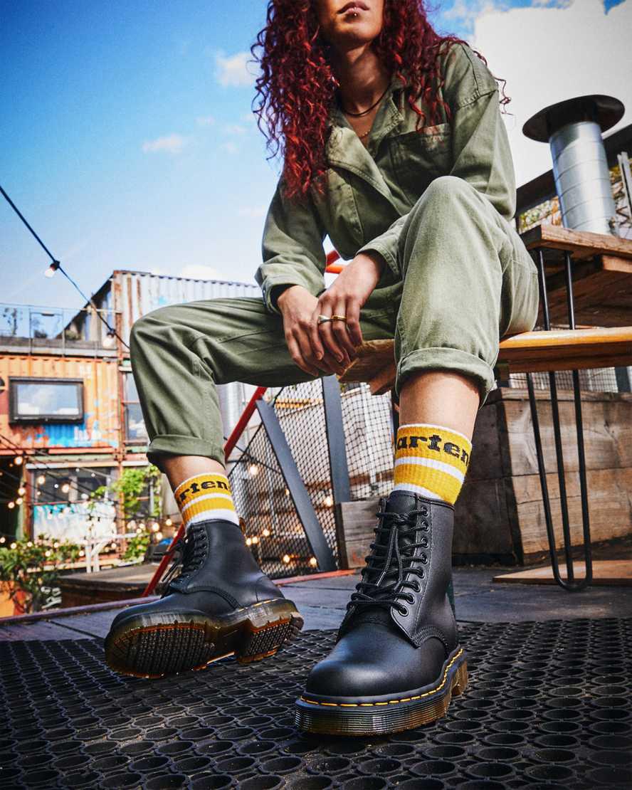 Dr Martens 1460 Slip Resistant Leather Lace Up Miesten Nilkkurit Mustat  Suomi |  1698FXALV