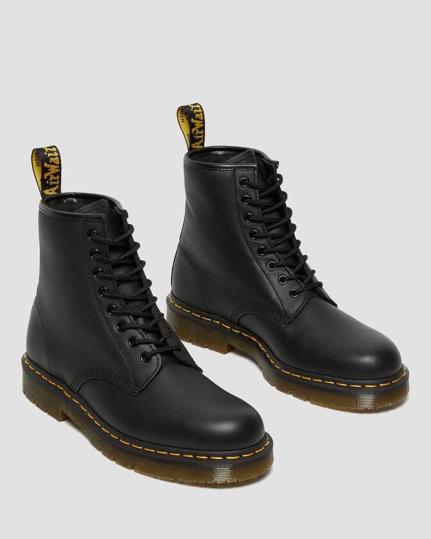 Dr Martens 1460 Slip Resistant Leather Lace Up Miesten Nilkkurit Mustat  Suomi |  1698FXALV