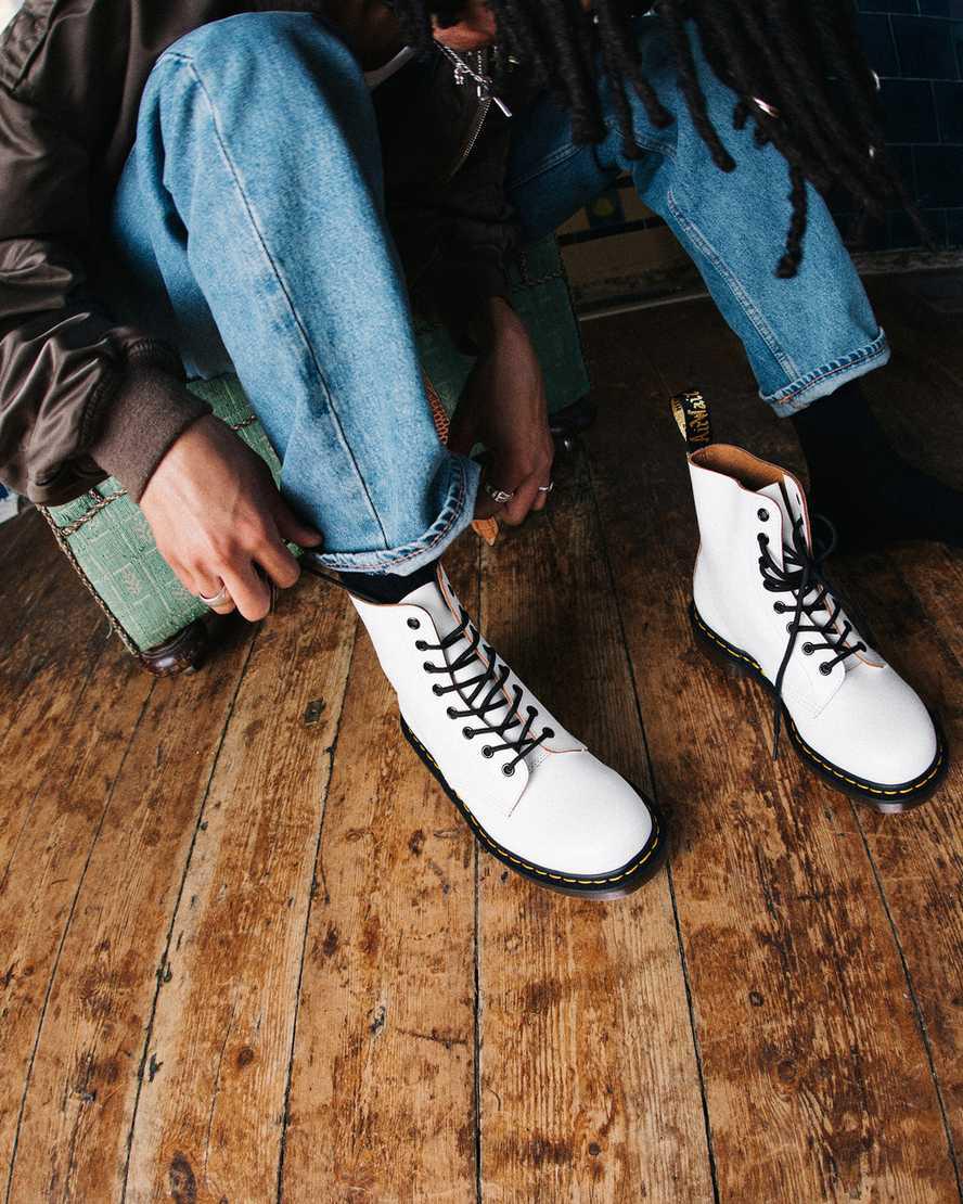 Dr Martens 1460 Vintage Made in England Lace Up Naisten Nilkkurit Valkoinen  Suomi |  3157PRSAW
