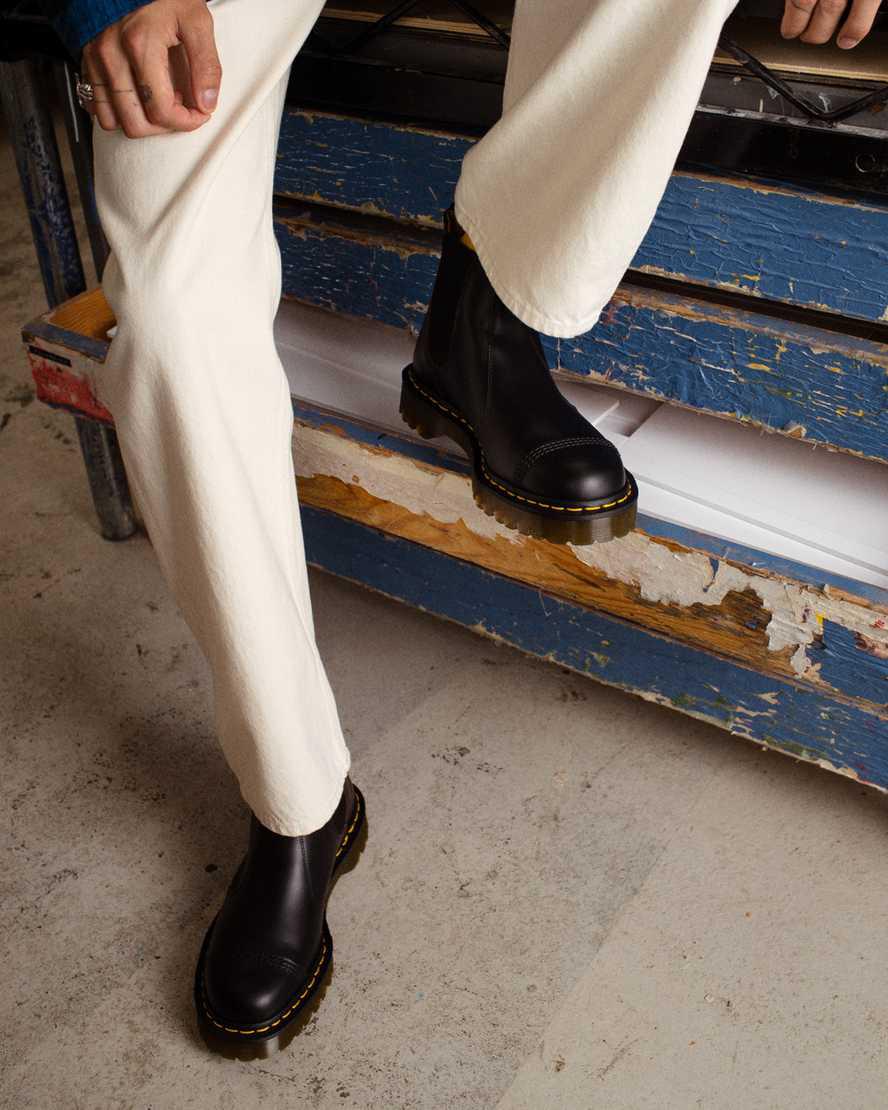 Dr Martens 2976 Bex Made in England Toe Cap Chelsea Miesten Nilkkurit Mustat  Suomi |  7932TXPHA