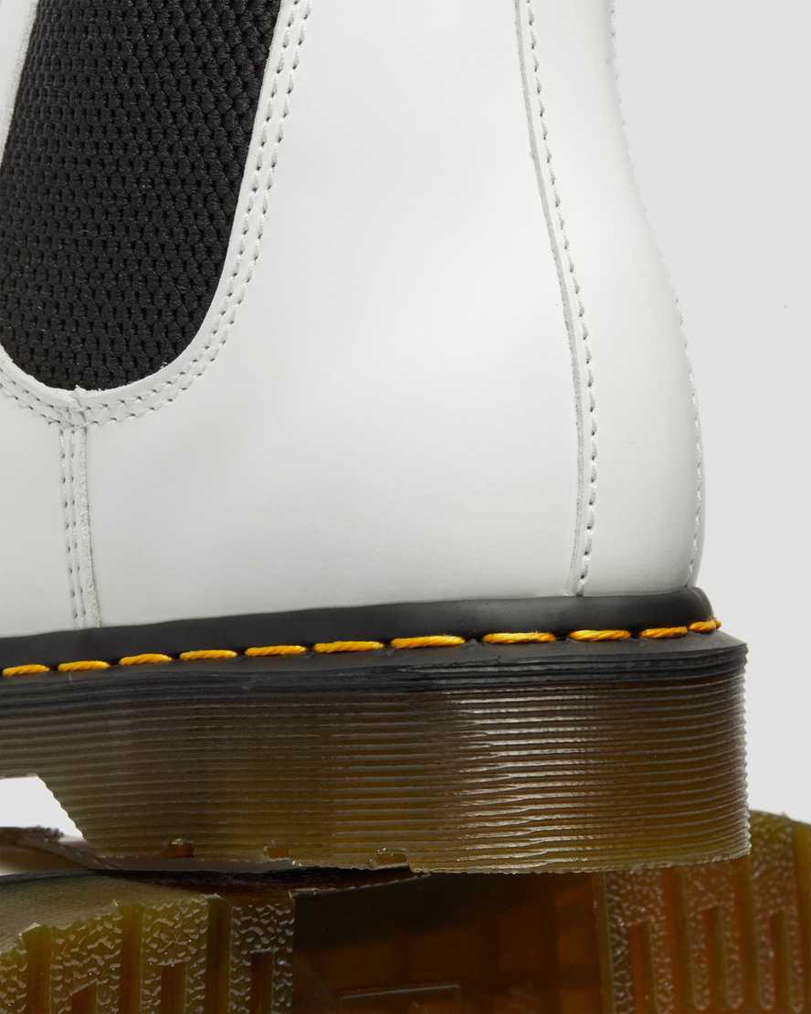 Dr Martens 2976 Yellow Stitch Smooth Leather Chelsea Miesten Originals Boots Valkoinen  Suomi |  2047ECGQK