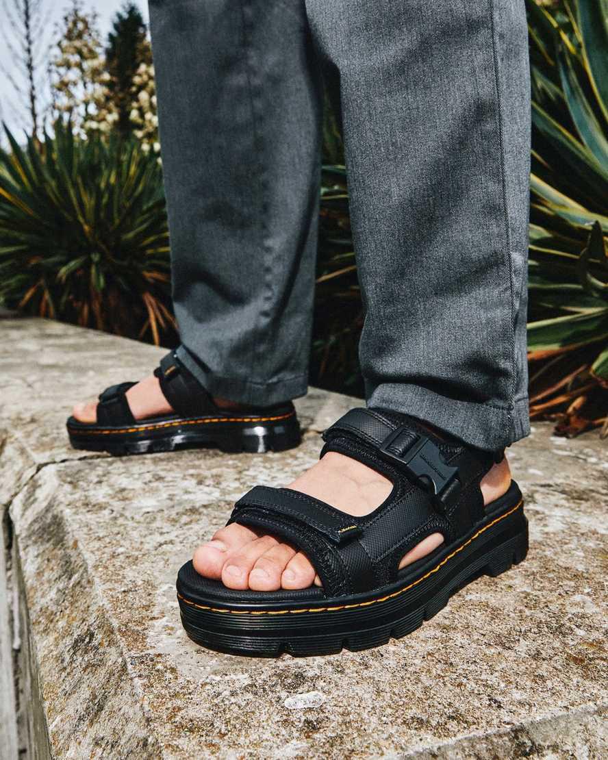 Dr Martens Forster Webbing Miesten Sandaalit Mustat  Suomi |  7628BRHST