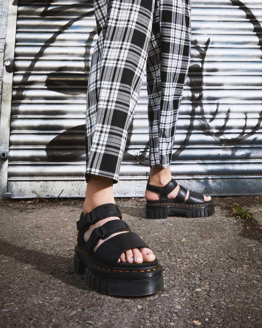 Dr Martens Ricki Nappa Lux Leather 3-Strap Platform Naisten Gladiaattori Sandaalit Mustat  Suomi |  0874KJDZL