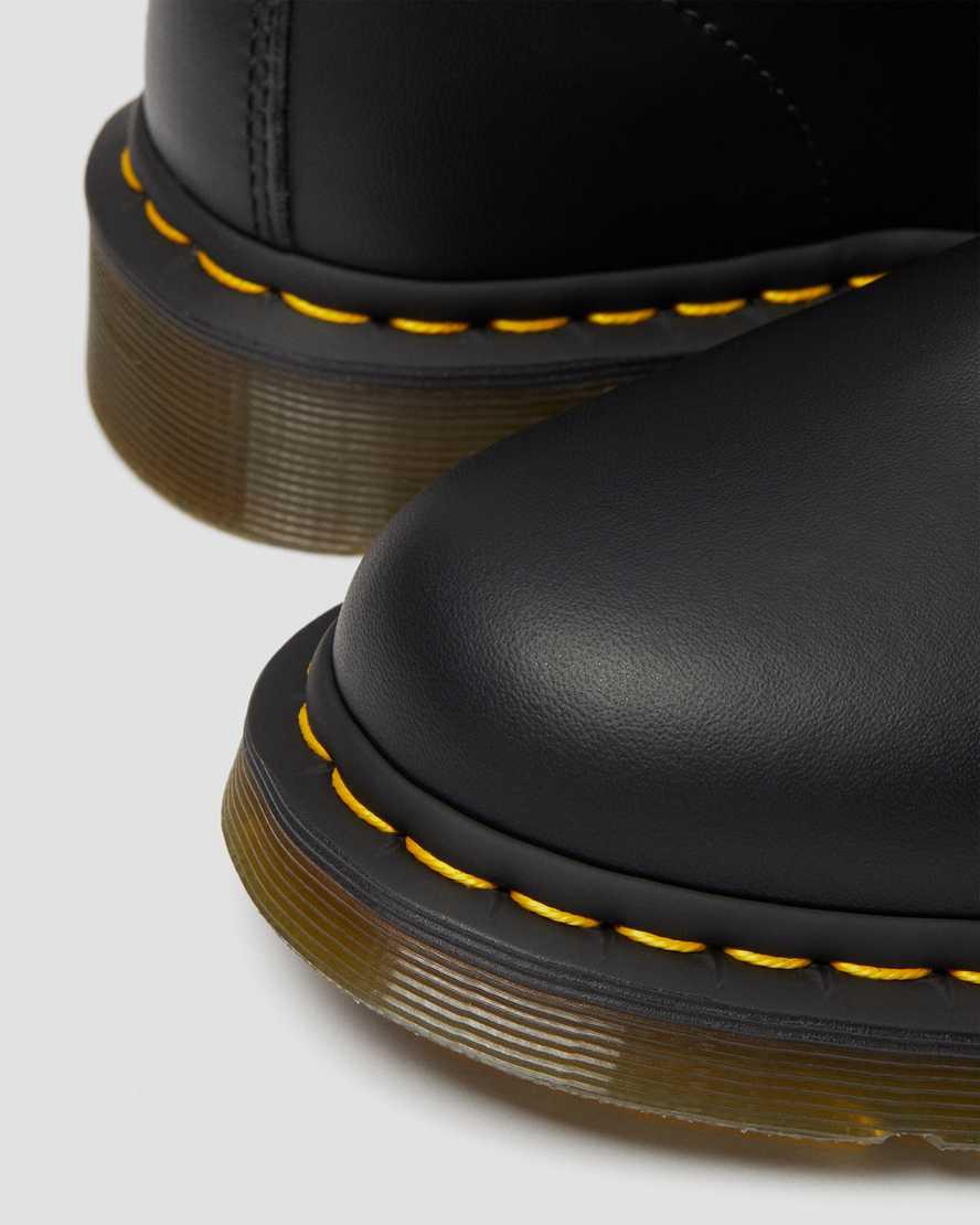 Dr Martens Vegan 1460 Felix Miesten Nauhasaappaat Mustat  Suomi |  1329XRUNG